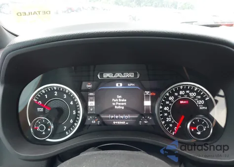 2024 Ram 1500 Big Horn 4X4 5'7 Box z USA, uszkodzony, nr VIN 1C6SRFFT8RN141182